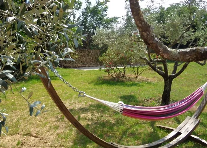 Maison De A Louer Dans Le Gard Provencal, Semaine De 7 Jours Minimum, Samedi Au Samedi, 10 Personnes, Du Colombier * Saint-Michel-d'Euzet