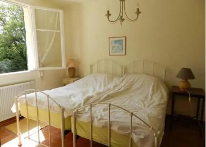 Tatil Evi Maison De A Louer Dans Le Gard Provencal, Semaine De 7 Jours Minimum, Samedi Au Samedi, 10 Personnes, Du Colombier Saint-Michel-d'Euzet