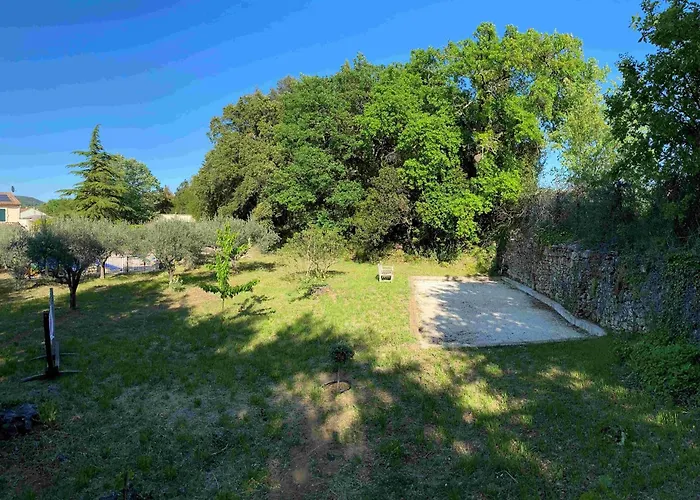 Tatil Evi Maison De A Louer Dans Le Gard Provencal, Semaine De 7 Jours Minimum, Samedi Au Samedi, 10 Personnes, Du Colombier Saint-Michel-d'Euzet