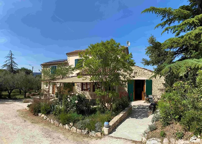 Maison De A Louer Dans Le Gard Provencal, Semaine De 7 Jours Minimum, Samedi Au Samedi, 10 Personnes, Du Colombier