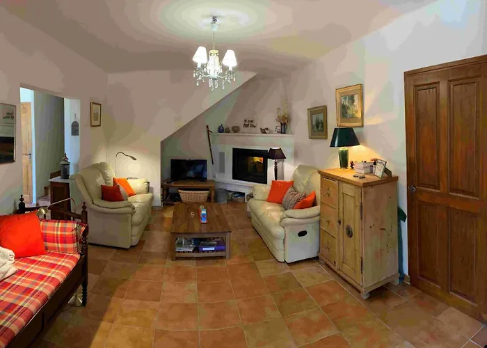 Maison De A Louer Dans Le Gard Provencal, Semaine De 7 Jours Minimum, Samedi Au Samedi, 10 Personnes, Du Colombier Tatil Evi *