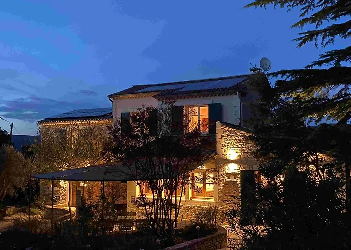 Tatil Evi Maison De A Louer Dans Le Gard Provencal, Semaine De 7 Jours Minimum, Samedi Au Samedi, 10 Personnes, Du Colombier